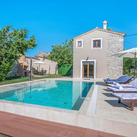 Zvane, A Charming Pool In The Heart Of Istria Prkacini